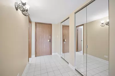 475 Plum Creek Drive #206, Wheeling, IL 60090 - Photo 7