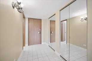 475 Plum Creek Dr, Wheeling, IL 60090 - Photo 7