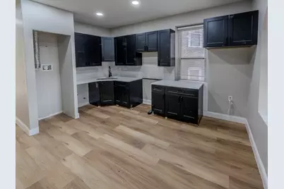 1824 S Harding Avenue, Chicago, IL 60623 - Photo 9