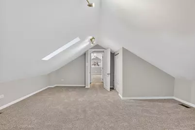 8132 S Paxton Avenue, Chicago, IL 60617 - Photo 17