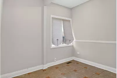 8132 S Paxton Avenue, Chicago, IL 60617 - Photo 13