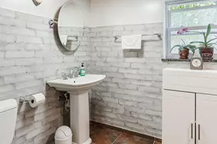 1301 W Nelson St, Chicago, IL 60657 - Photo 7