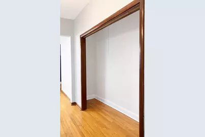 2302 W Sunnyside Avenue #2W, Chicago, IL 60625 - Photo 11