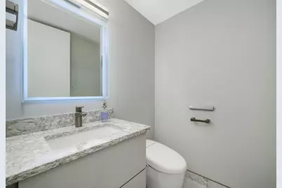 360 E Randolph Street #4203, Chicago, IL 60601 - Photo 13