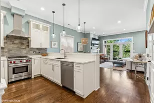1165 W Eddy St, Chicago, IL 60657 - Photo 5