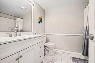 2057 Lancaster Cir, Naperville, IL 60565 - Photo 11