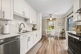 2057 Lancaster Cir, Naperville, IL 60565 - Photo 7