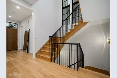 2016 W Giddings Street, Chicago, IL 60625 - Photo 9