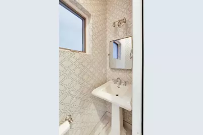 1086 N Paulina Street #B, Chicago, IL 60622 - Photo 9