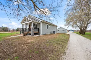 9119 Riley Rd, Marengo, IL 60152 - Photo 3