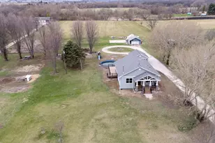 9119 Riley Rd, Marengo, IL 60152 - Photo 43