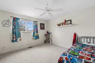 1656 Normandy Woods Ct, Grayslake, IL 60030 - Photo 9