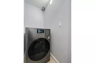 2401 W Lexington St, Chicago, IL 60612 - Photo 15