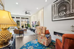 2738 W Chicago Ave, Chicago, IL 60622 - Photo 3