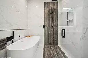 2738 W Chicago Ave, Chicago, IL 60622 - Photo 15