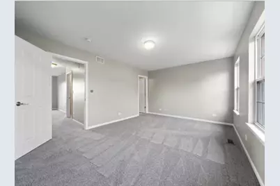 512 Lincoln Station Drive #512, Oswego, IL 60543 - Photo 9