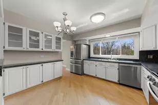 253 Arbor Ln, Bloomingdale, IL 60108 - Photo 7