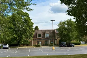 750 Almar Pkwy, Bourbonnais, IL 60914 - Photo 1