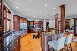 27147 N Chevy Chase Rd, Mundelein, IL 60060 - Photo 9
