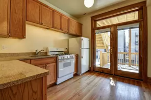 3724 N Fremont St, Chicago, IL 60613 - Photo 5