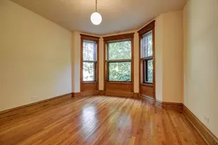 3724 N Fremont St, Chicago, IL 60613 - Photo 3