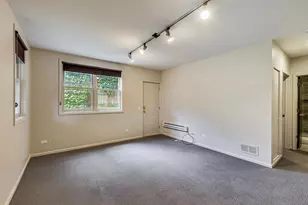 2233 W Medill Ave, Chicago, IL 60647 - Photo 19