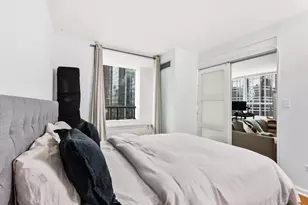 345 N LaSalle St, Chicago, IL 60654 - Photo 9