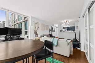 345 N LaSalle St, Chicago, IL 60654 - Photo 5