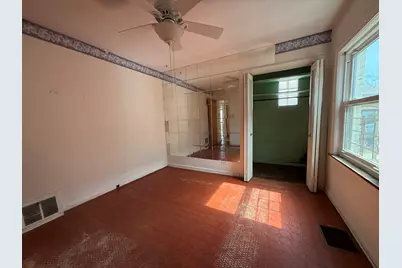 8842 S Cregier Avenue, Chicago, IL 60617 - Photo 5