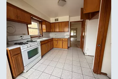 8842 S Cregier Avenue, Chicago, IL 60617 - Photo 7