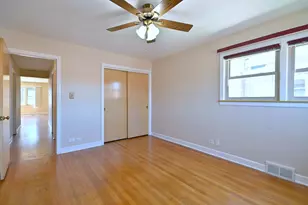 5036 Crain St, Skokie, IL 60077 - Photo 15