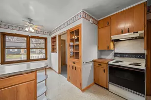 1814 36th St, Moline, IL 61265 - Photo 9