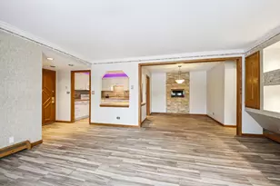 527 W Eastman St, Arlington Heights, IL 60005 - Photo 7