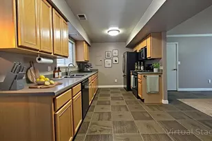 101 Ashland Ave, Evanston, IL 60202 - Photo 3