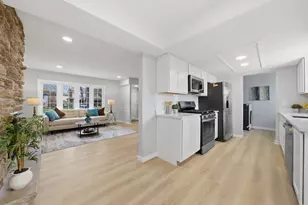 593 Bristol Ln, Elk Grove Village, IL 60007 - Photo 13