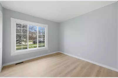 593 Bristol Lane, Elk Grove Village, IL 60007 - Photo 21