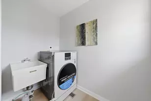 593 Bristol Ln, Elk Grove Village, IL 60007 - Photo 23