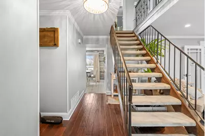 340 Stonehurst Lane, Roselle, IL 60172 - Photo 3