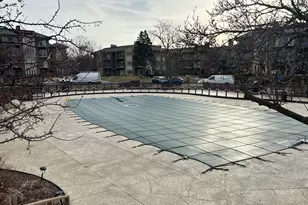 2 Oak Brook Club Dr, Oak Brook, IL 60523 - Photo 25