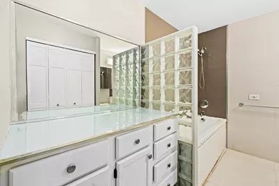 1540 N Lasalle Drive #907, Chicago, IL 60610 - Photo 7