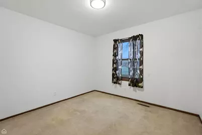 3706 W Bradley Court, McHenry, IL 60050 - Photo 11