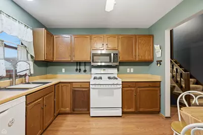 3706 W Bradley Court, McHenry, IL 60050 - Photo 7