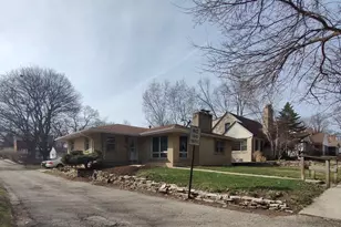 116 N Vale Ave, Rockford, IL 61107 - Photo 1