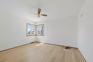 4738 N Potawatomie Ave, Chicago, IL 60656 - Photo 17