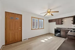 4738 N Potawatomie Ave, Chicago, IL 60656 - Photo 9