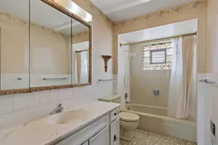 4738 N Potawatomie Ave, Chicago, IL 60656 - Photo 13