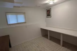 2284 Briarhill Dr, Naperville, IL 60565 - Photo 11