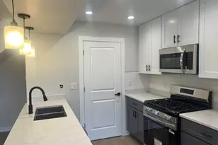 1085 Cove Dr, Prospect Heights, IL 60070 - Photo 17