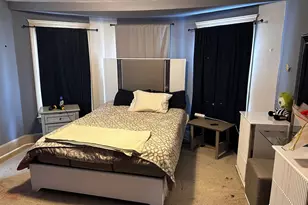 482 S Float Ave, Freeport, IL 61032 - Photo 9