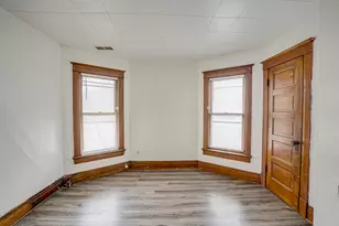 706 McDonough St, Joliet, IL 60436 - Photo 7